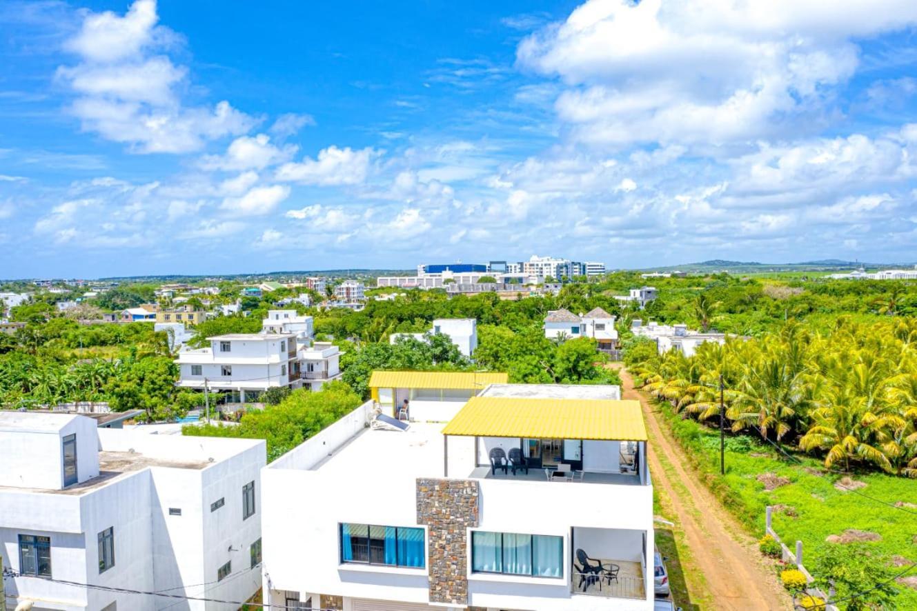 Lotus Lane Apartments Grand Baie Exterior photo