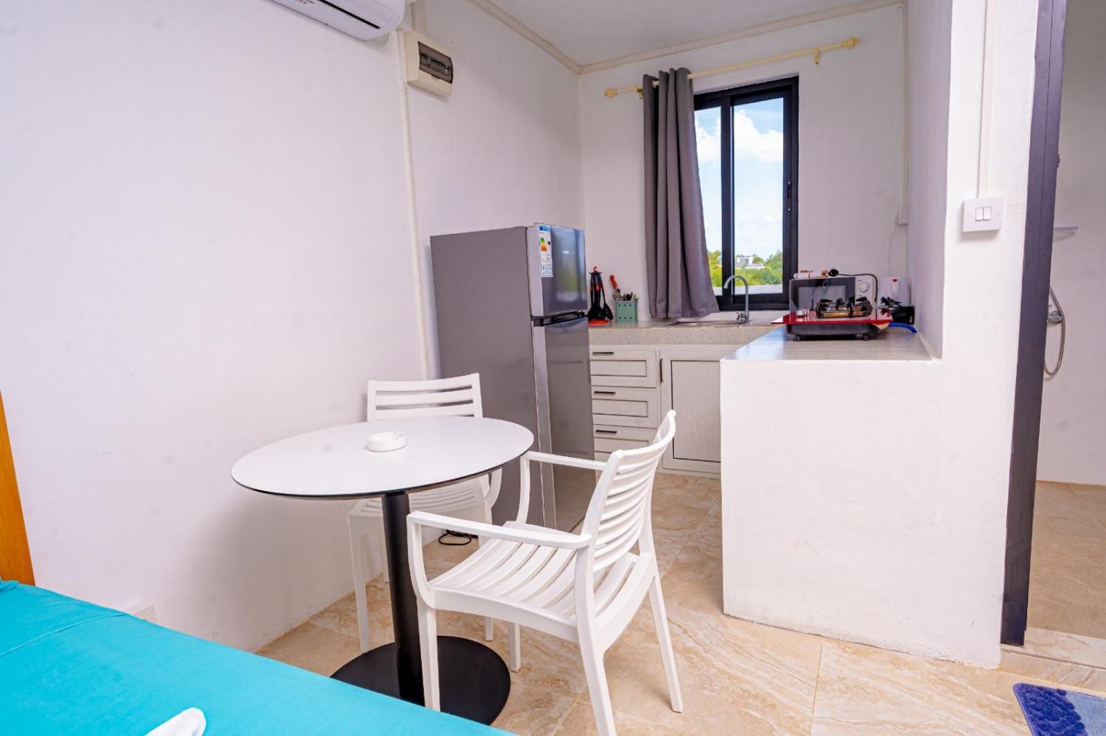 Lotus Lane Apartments Grand Baie Exterior photo